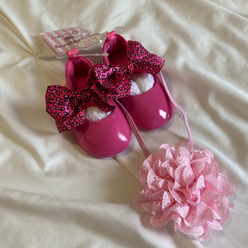 NWT Stepping Stone Shoes with Headband